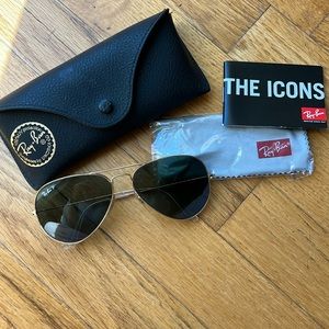 Ray-Ban Polarized Aviator Sunglasses